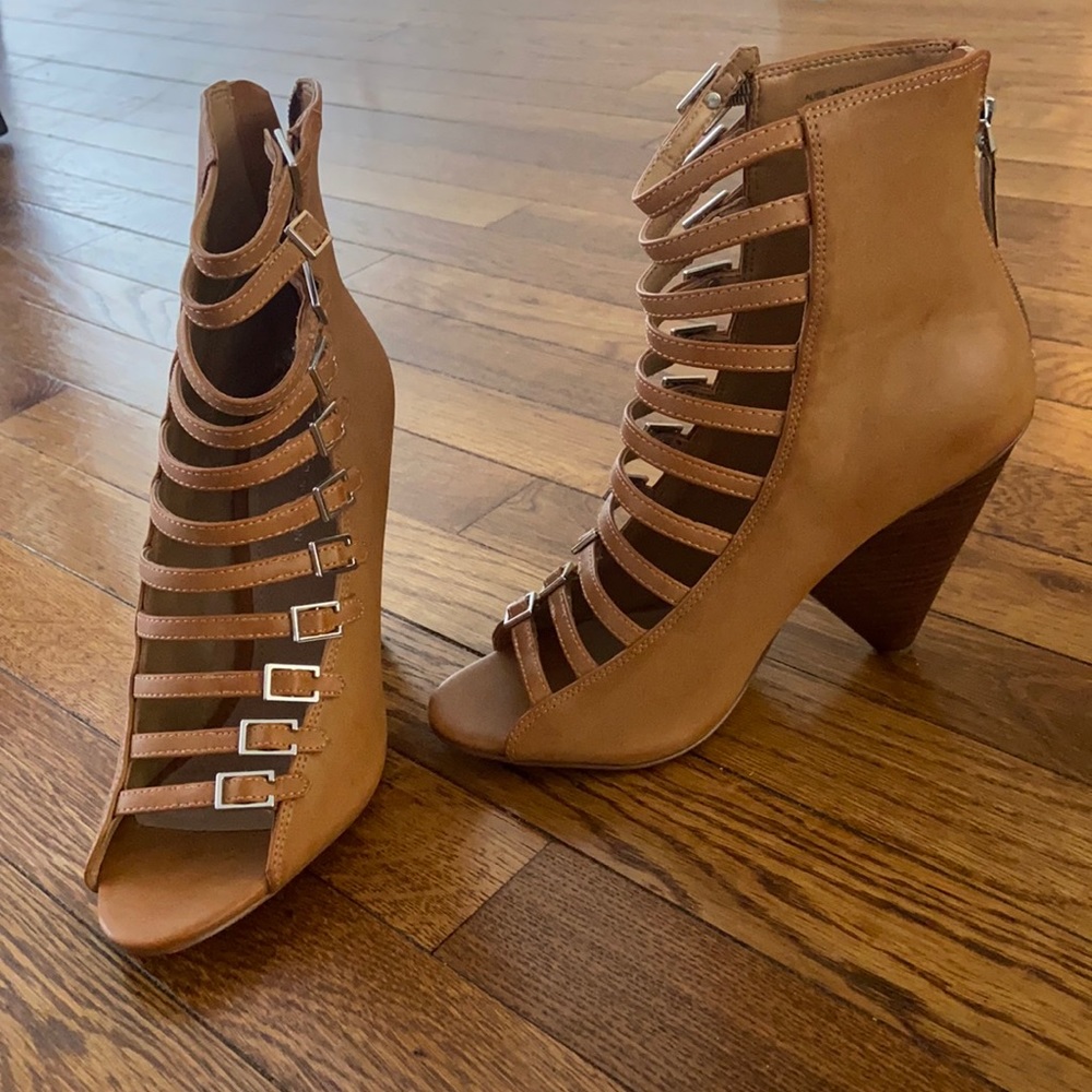 BCBGeneration tan leather open toed heels